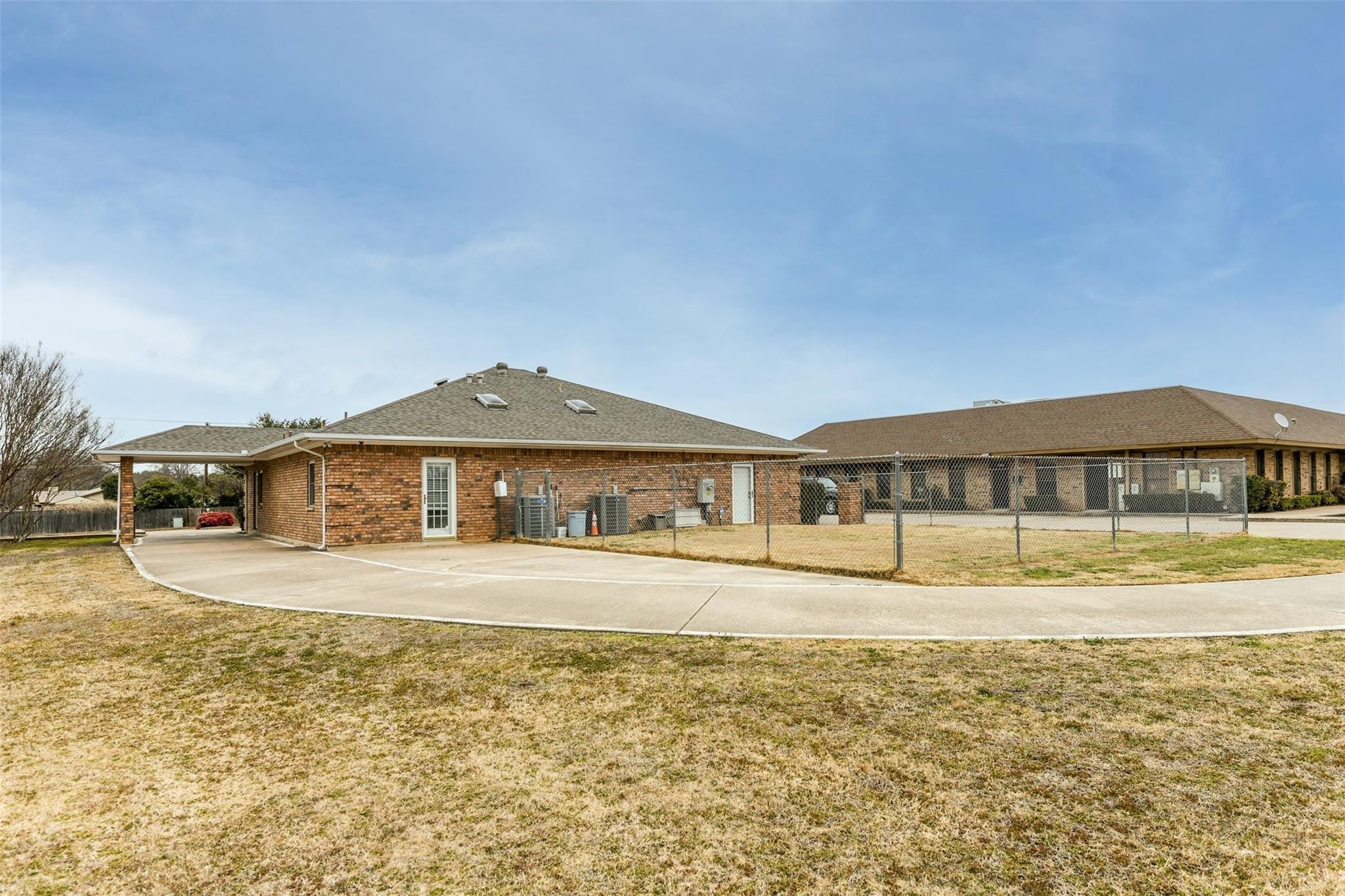 2500 Harwood Road Bedford TX 76021