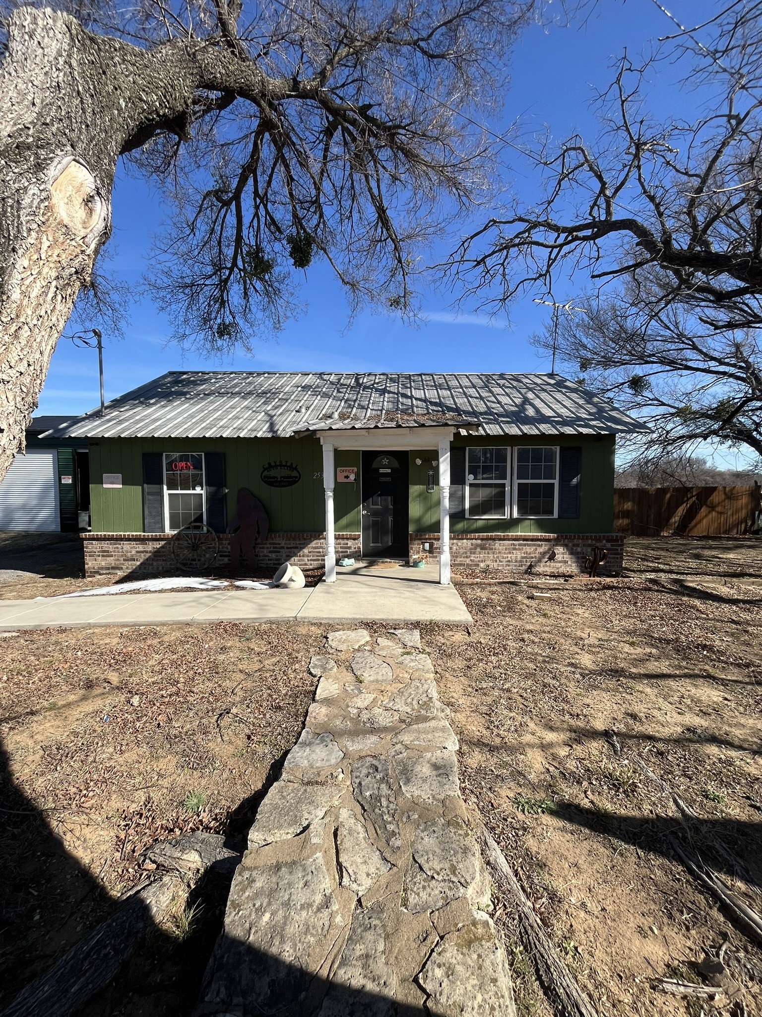 2531 E Highway 199 Springtown TX 76082