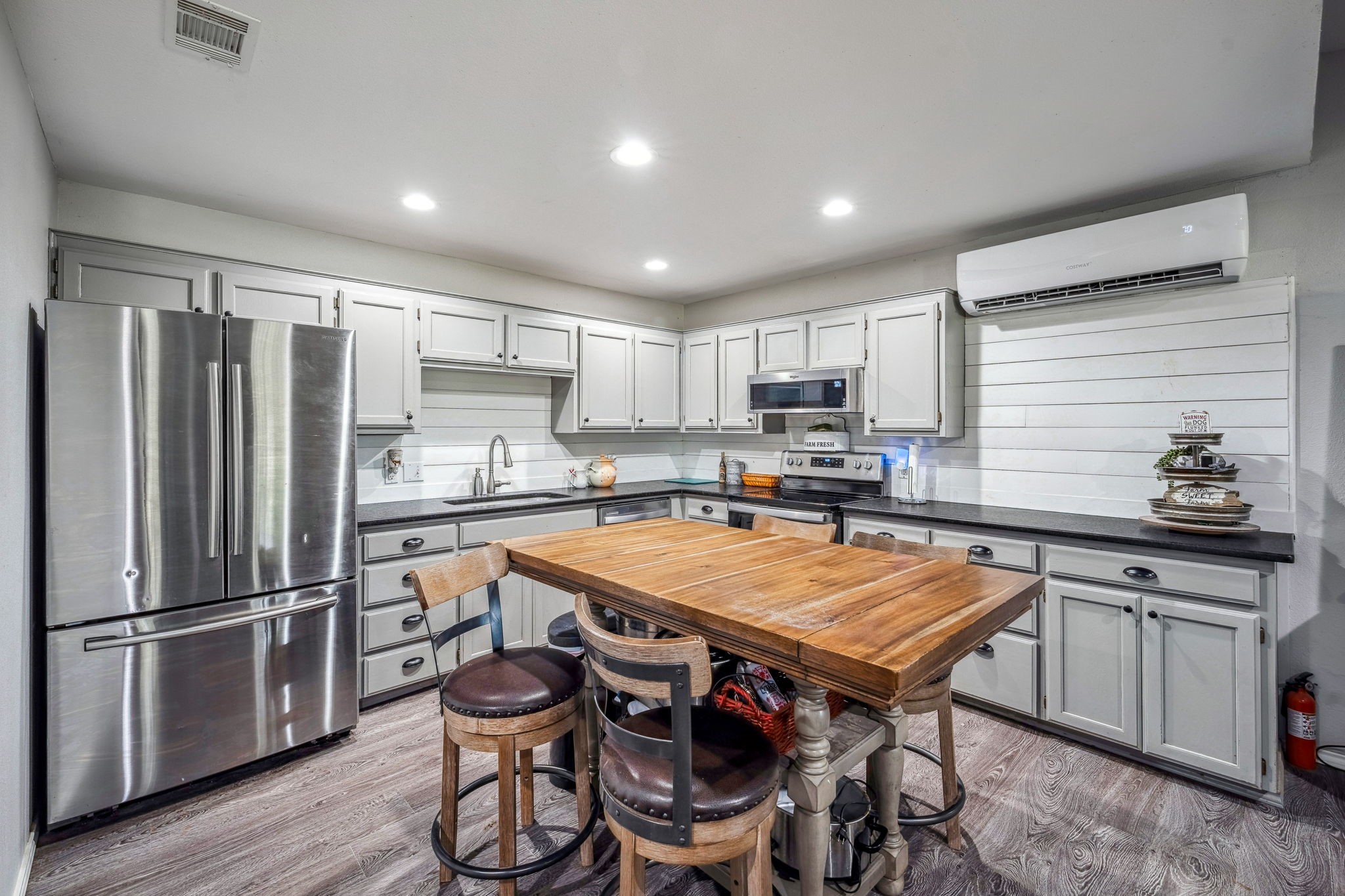 825 Monarch Trail Stephenville TX 76401