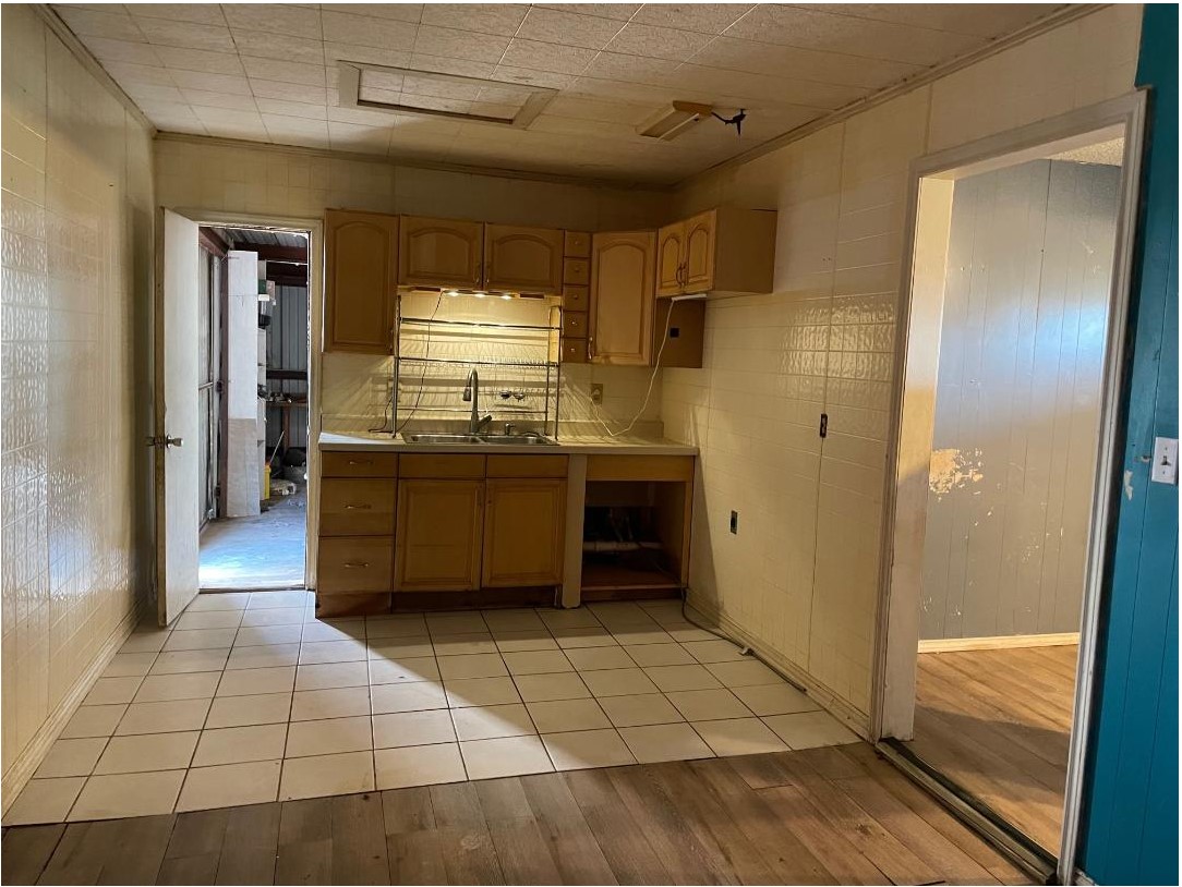 1291 E Highway 199 Highway Springtown TX 76082