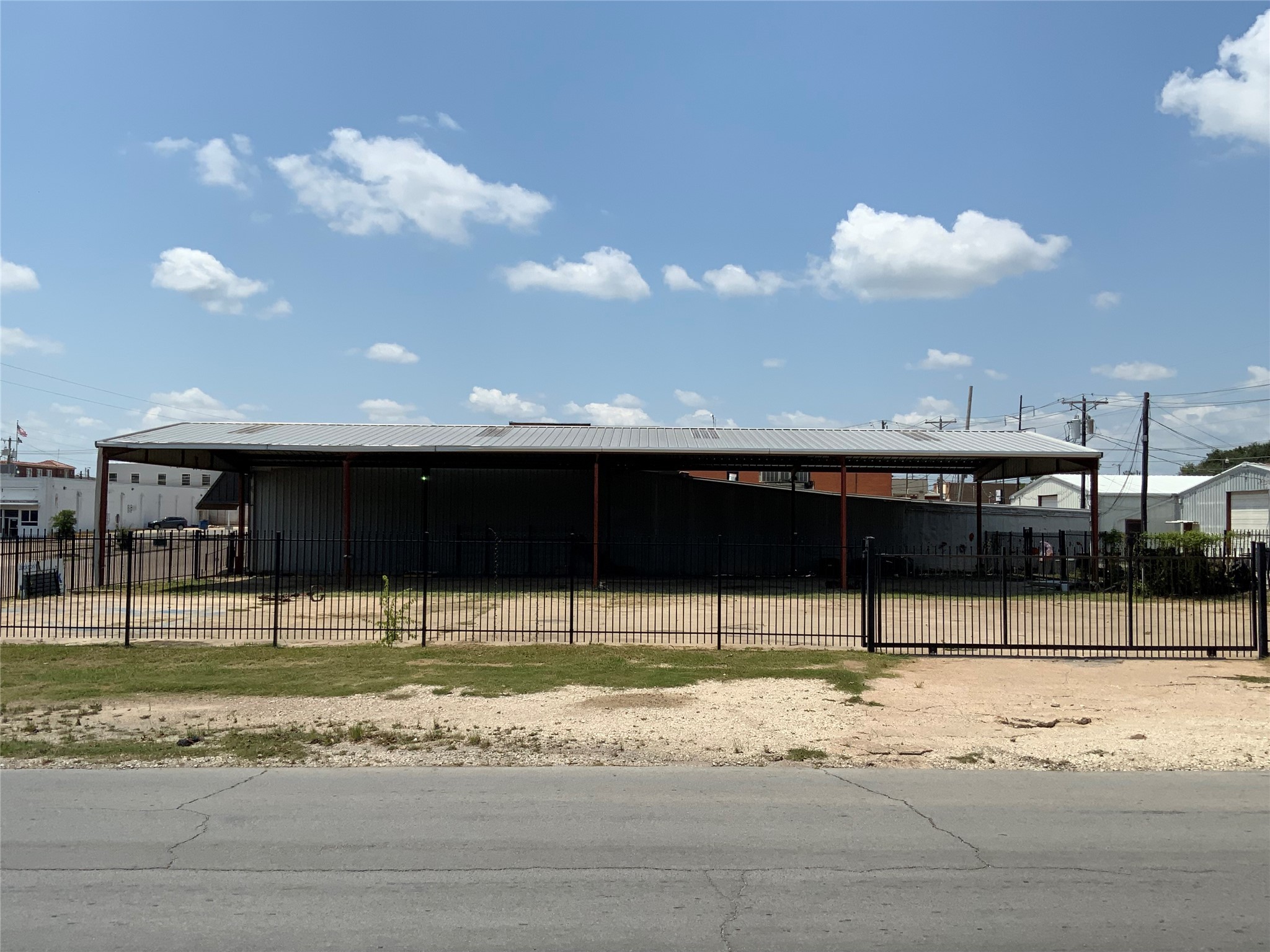 405 E Commerce Street Mexia TX 76667