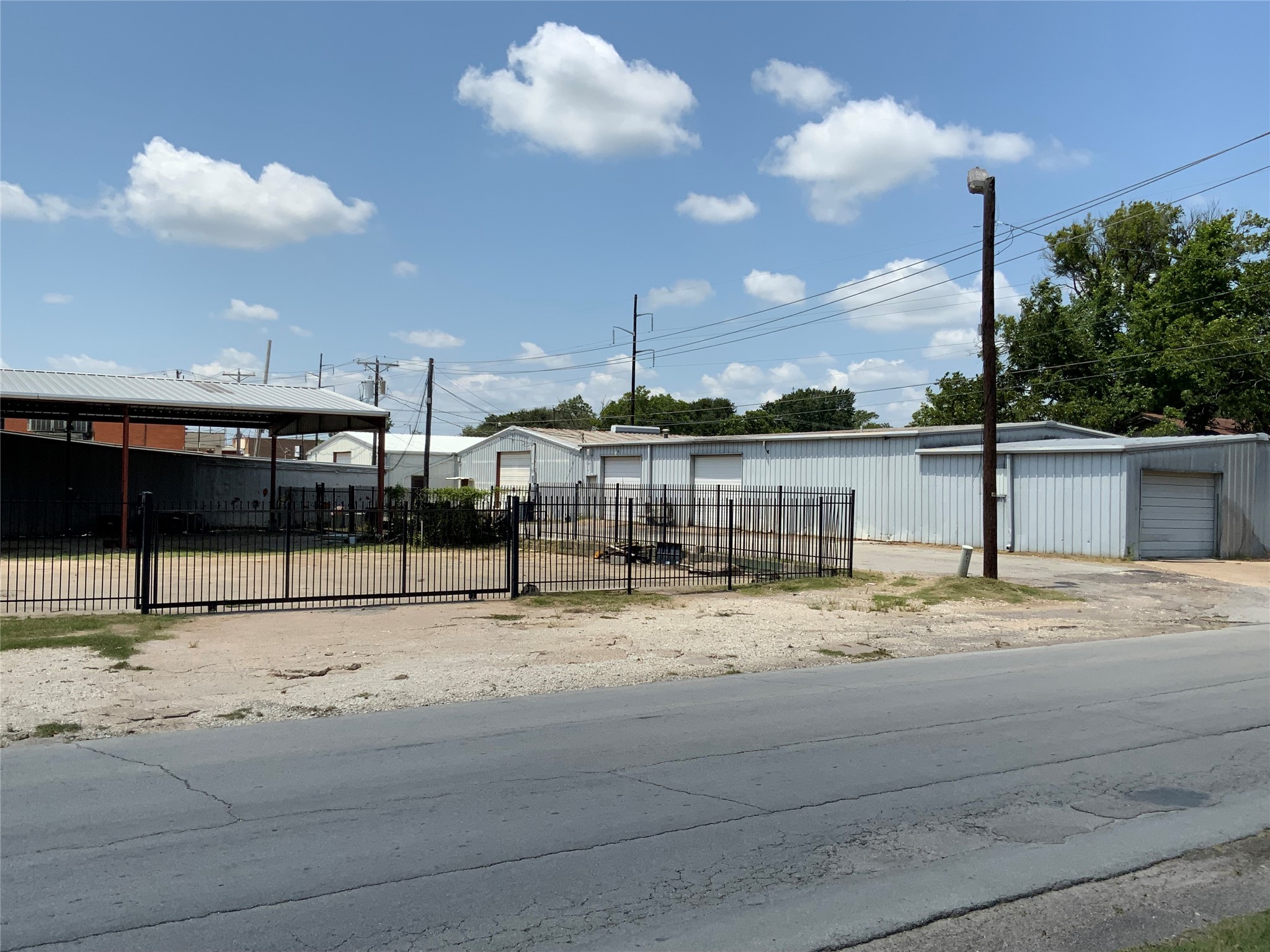 405 E Commerce Street Mexia TX 76667