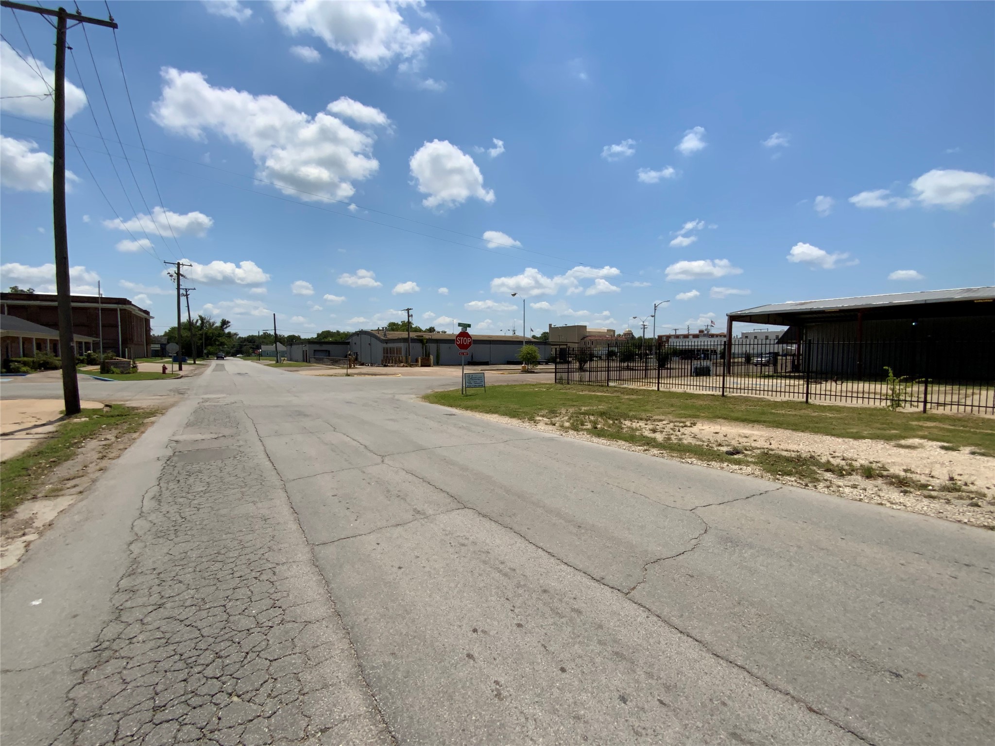 405 E Commerce Street Mexia TX 76667