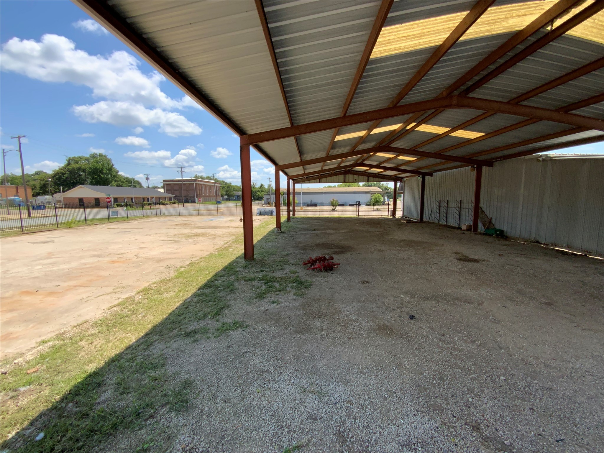 405 E Commerce Street Mexia TX 76667