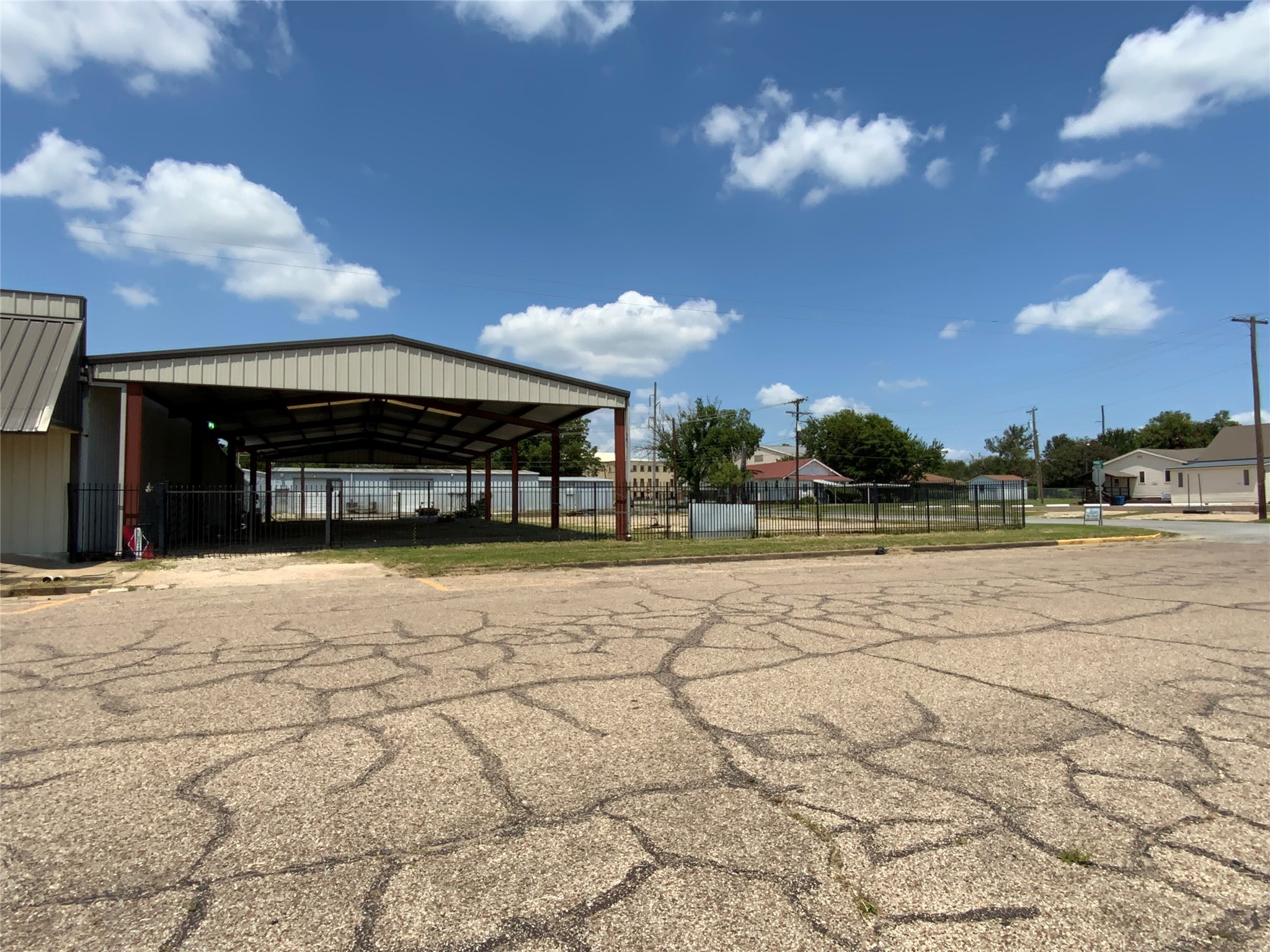 405 E Commerce Street Mexia TX 76667