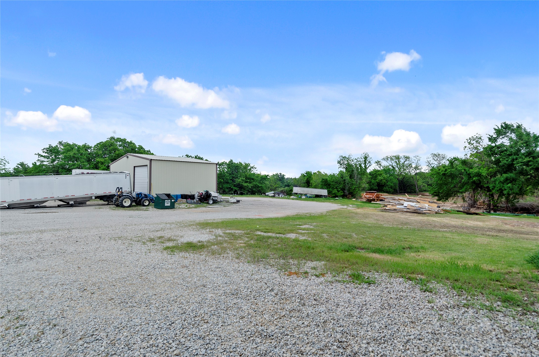 5716 N 287 Alvord TX 76225