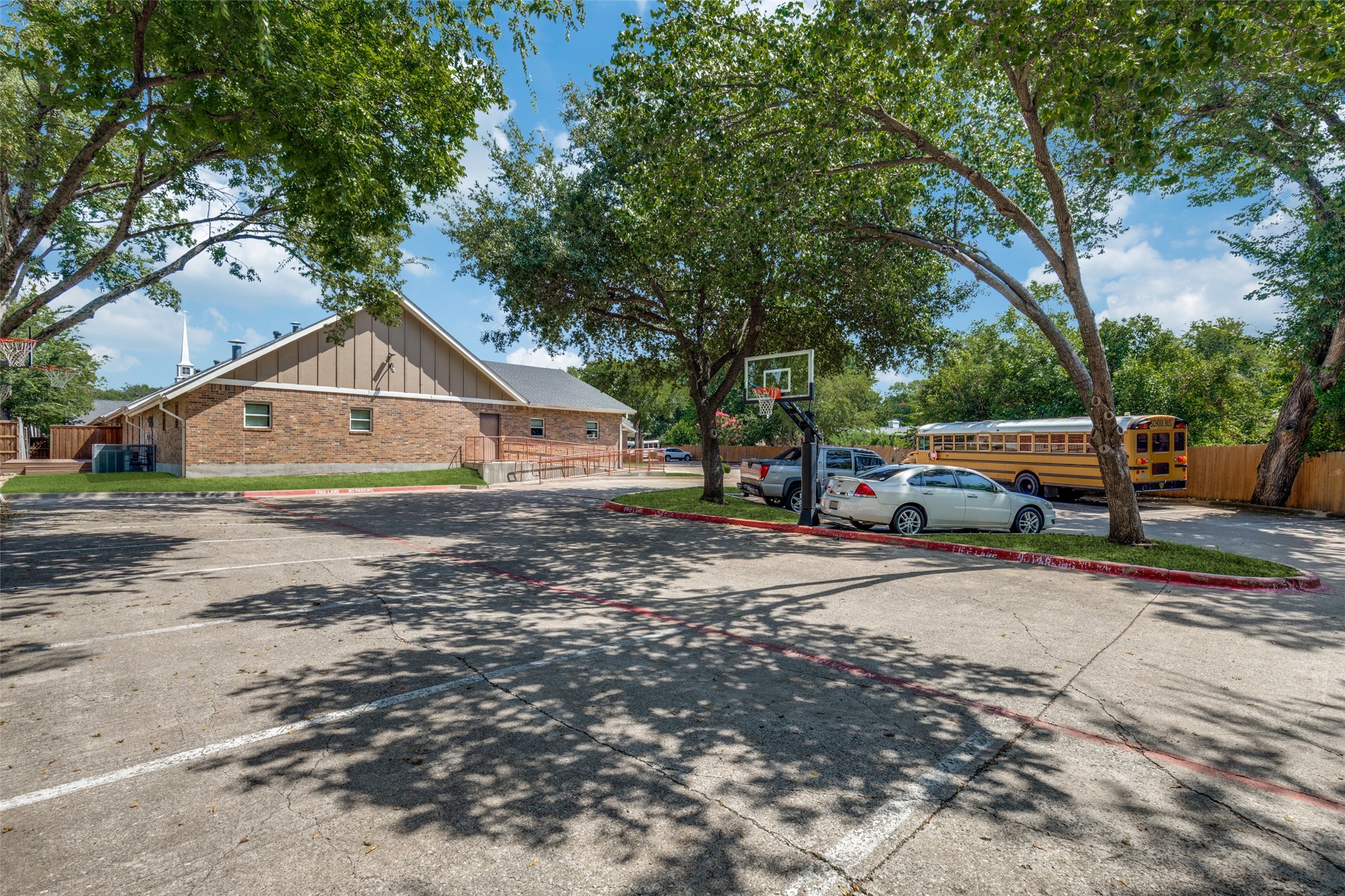 8568 Stults Road Dallas TX 75243