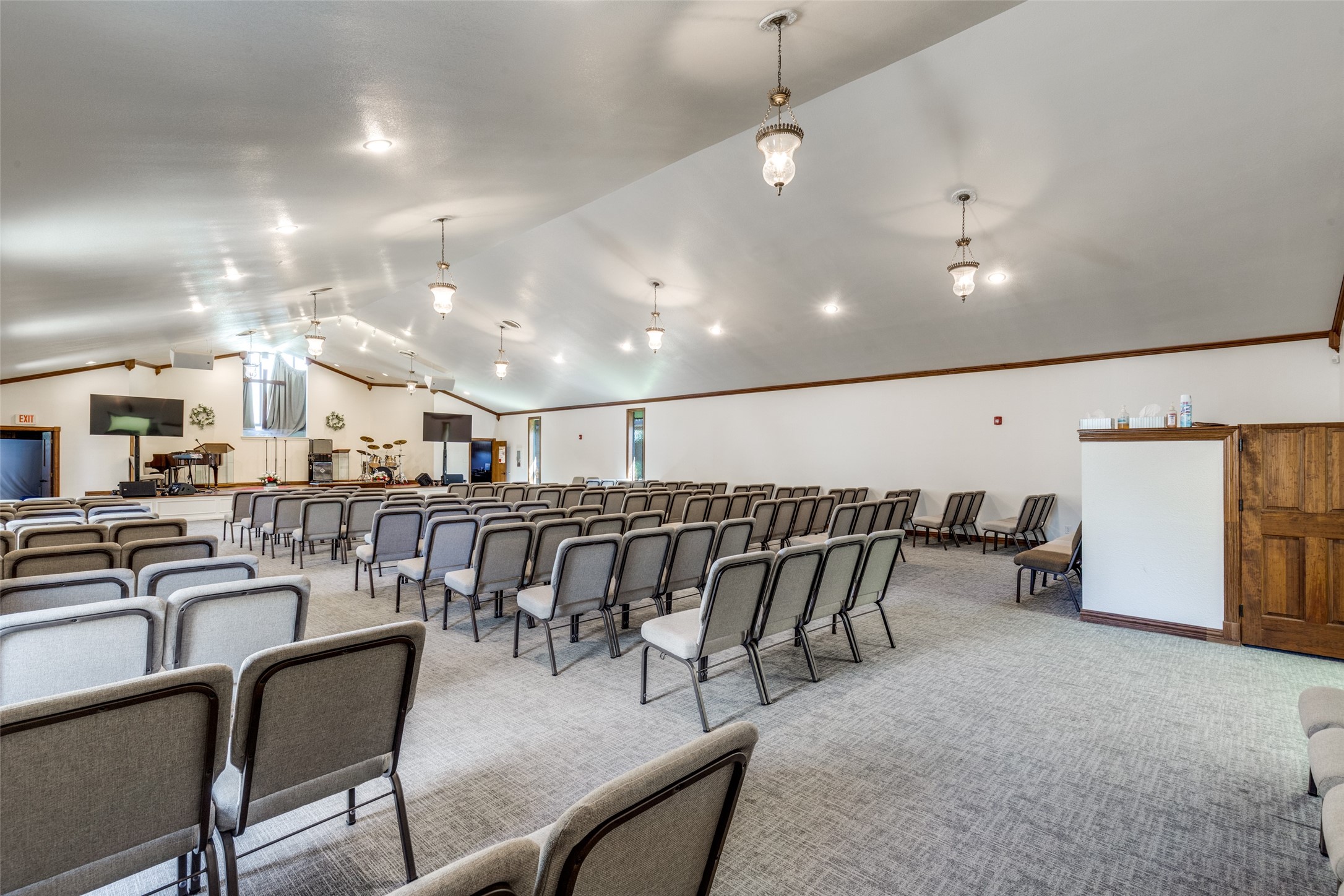 8568 Stults Road Dallas TX 75243