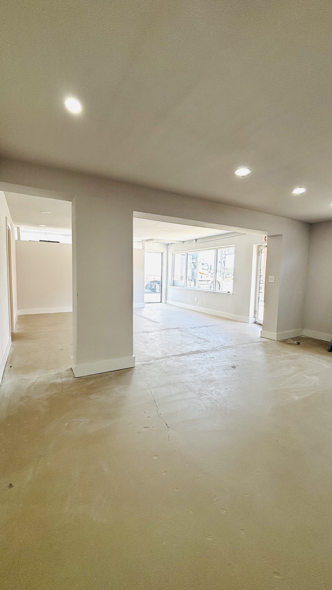 2726 W Mockingbird Lane Dallas TX 75235