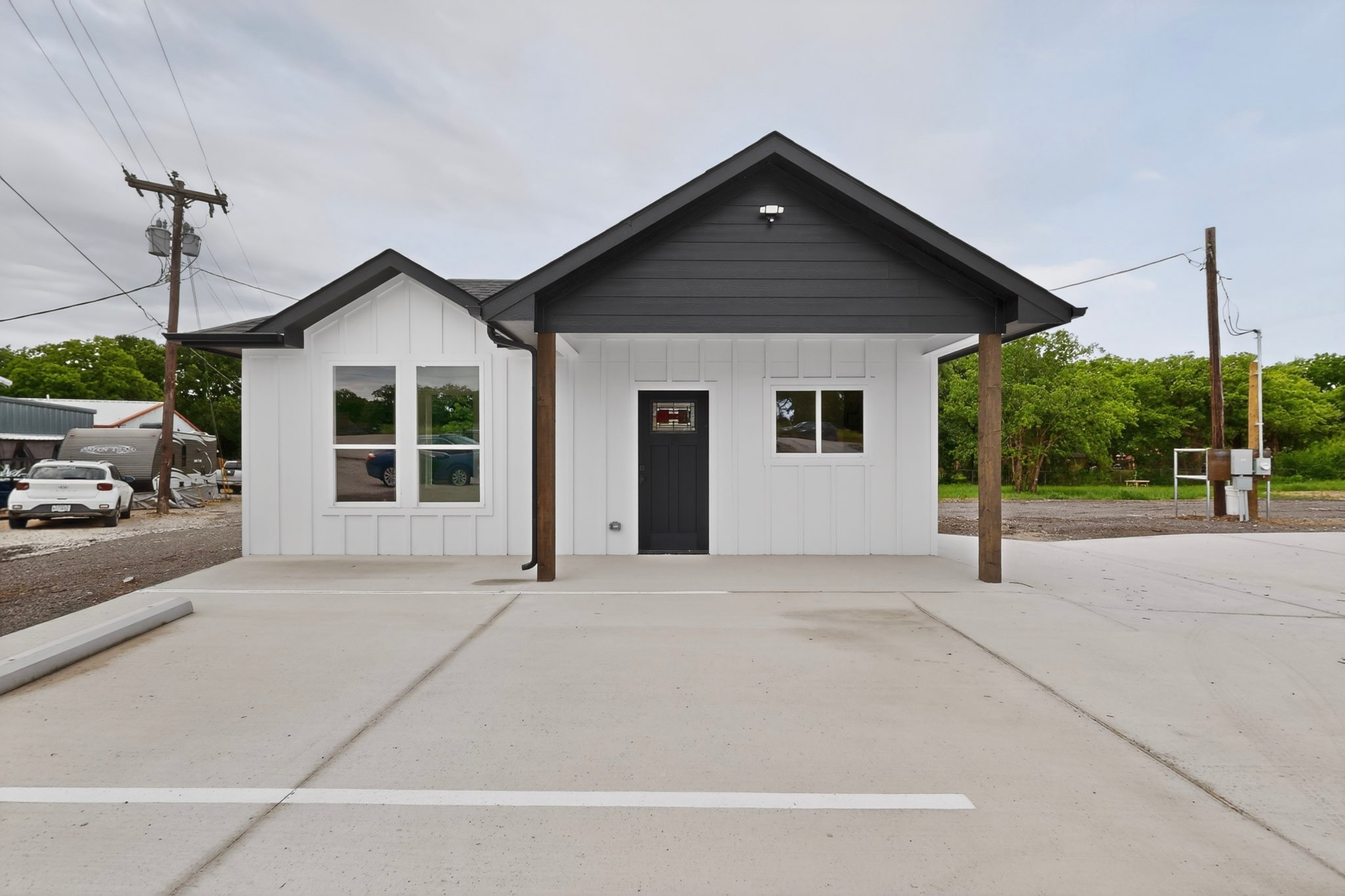 1917 W Highway 199 Az Sanctuary TX 76020