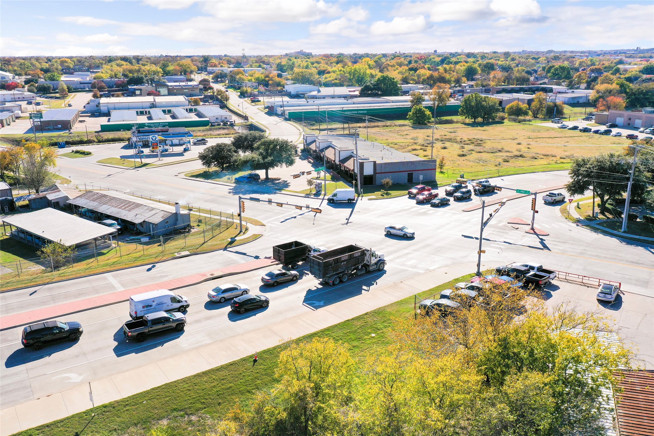 915-921 N Mill Street Lewisville TX 75057