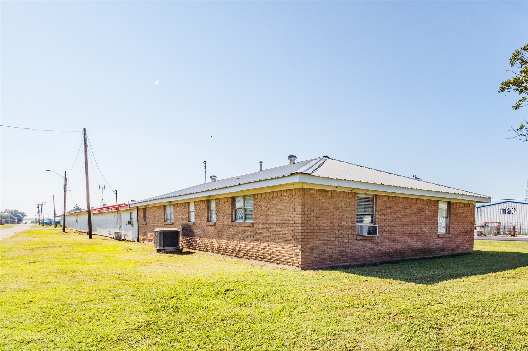 312 W Live Oak Malone TX 76660