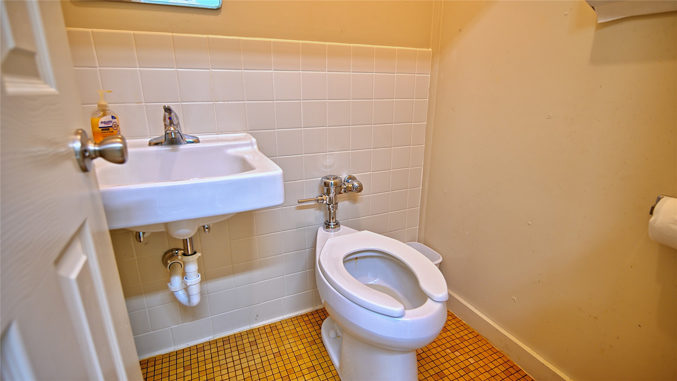200 Boggess St Jo TX 76265