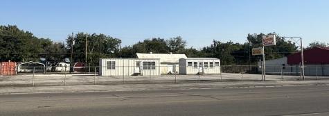 1112 W Main Olney TX 76374