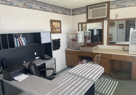 1112 W Main Olney TX 76374