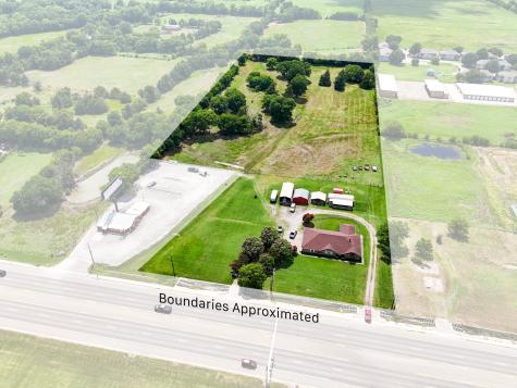 1709 N State Highway 121 Bonham TX 75418