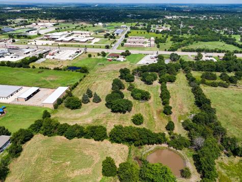 1709 N State Highway 121 Bonham TX 75418