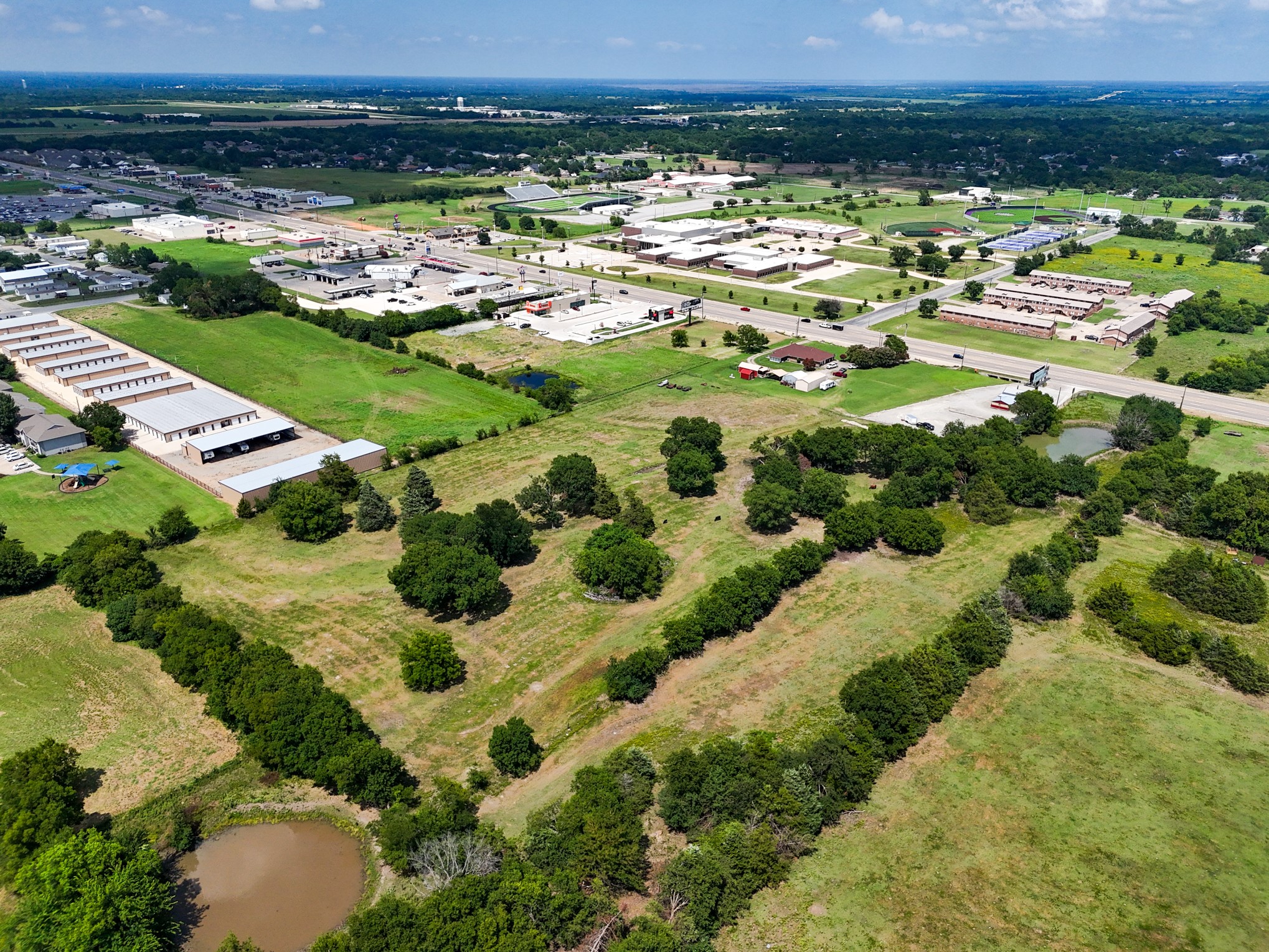 1709 N State Highway 121 Bonham TX 75418
