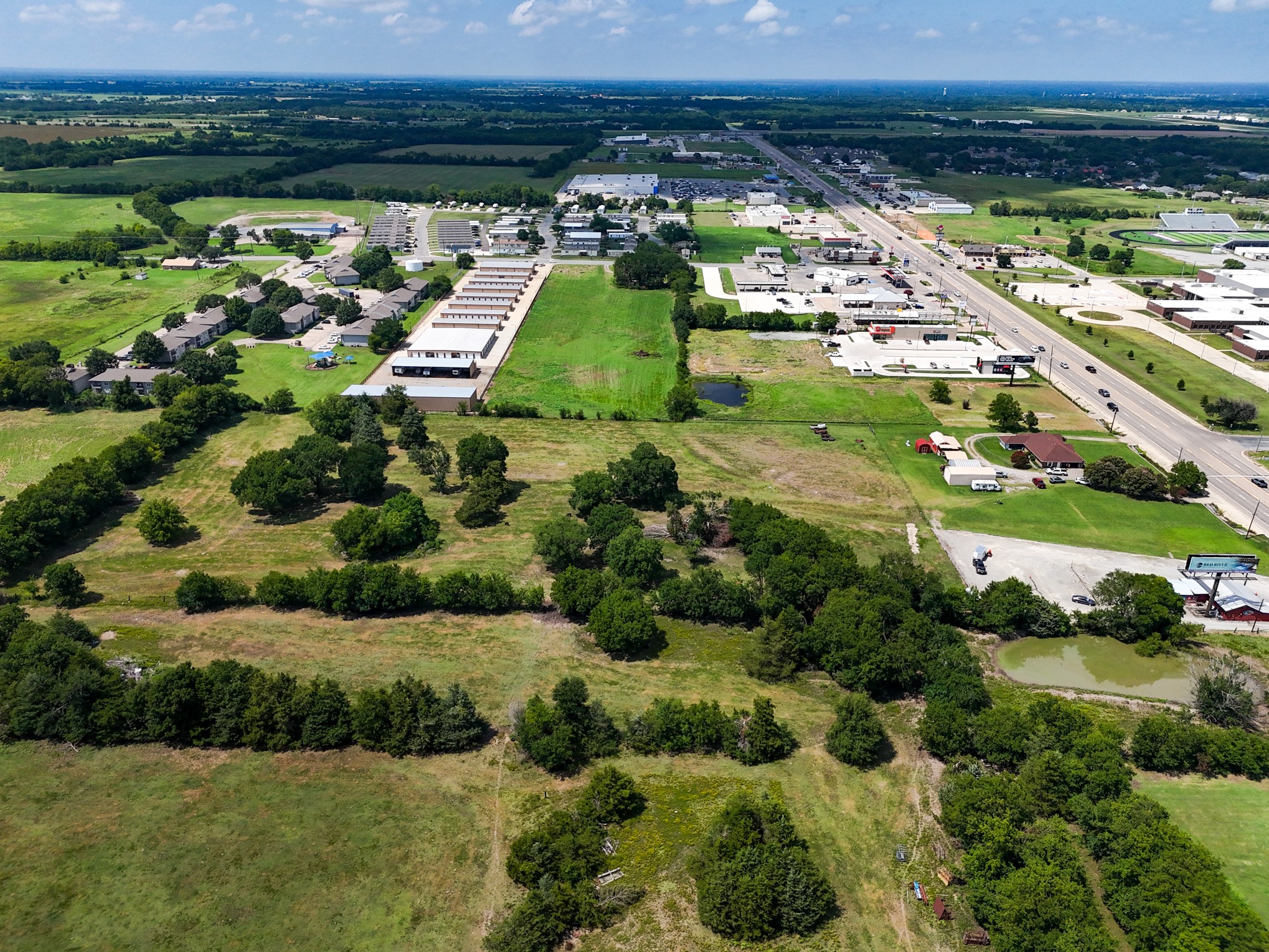 1709 N State Highway 121 Bonham TX 75418