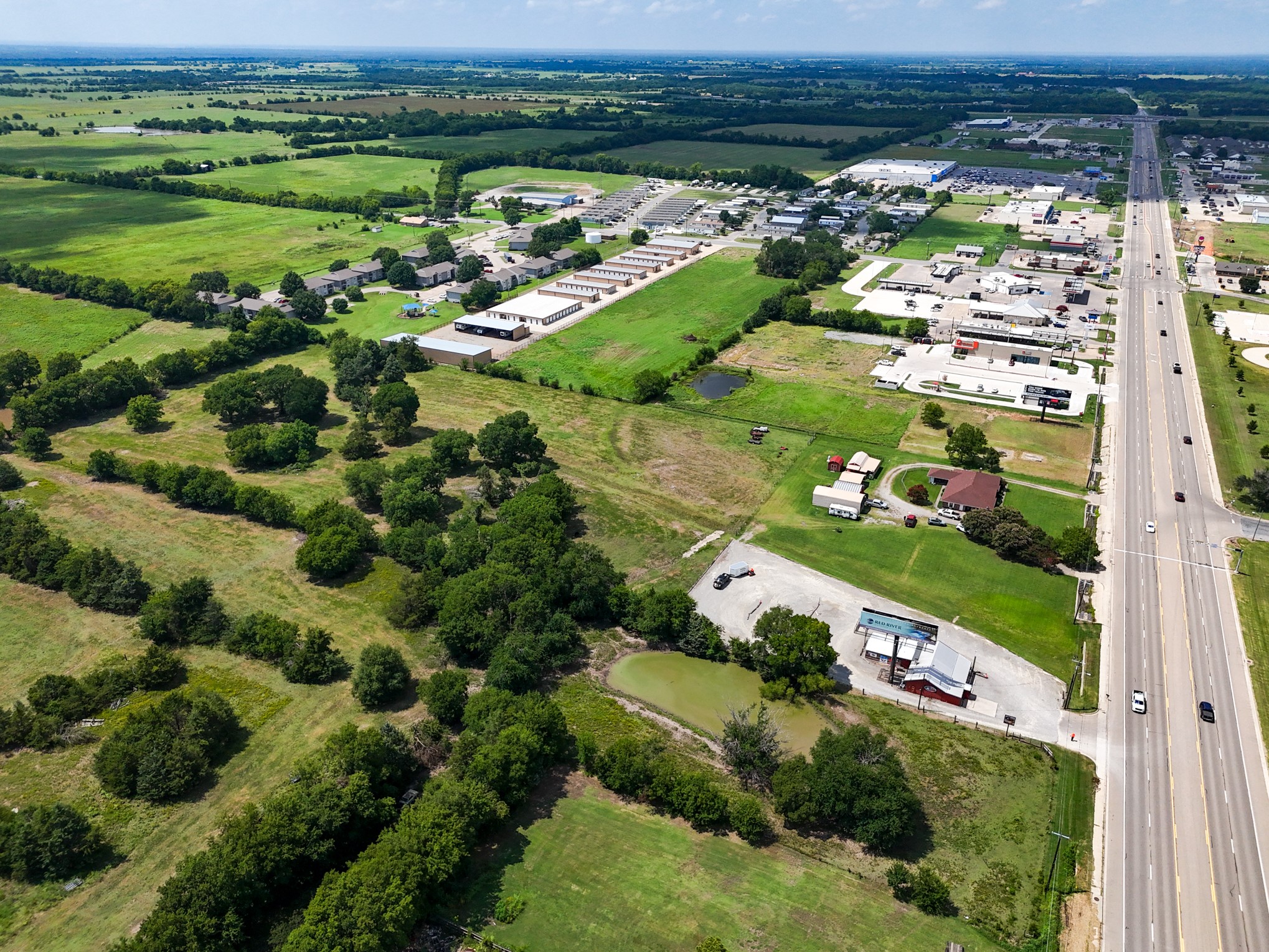 1709 N State Highway 121 Bonham TX 75418
