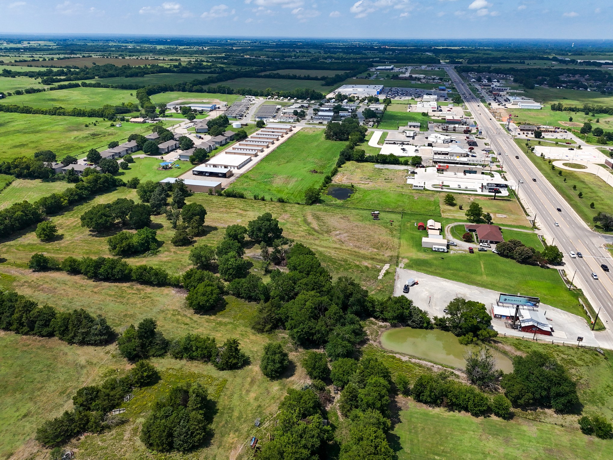 1709 N State Highway 121 Bonham TX 75418