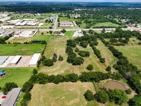 1709 N State Highway 121 Bonham TX 75418