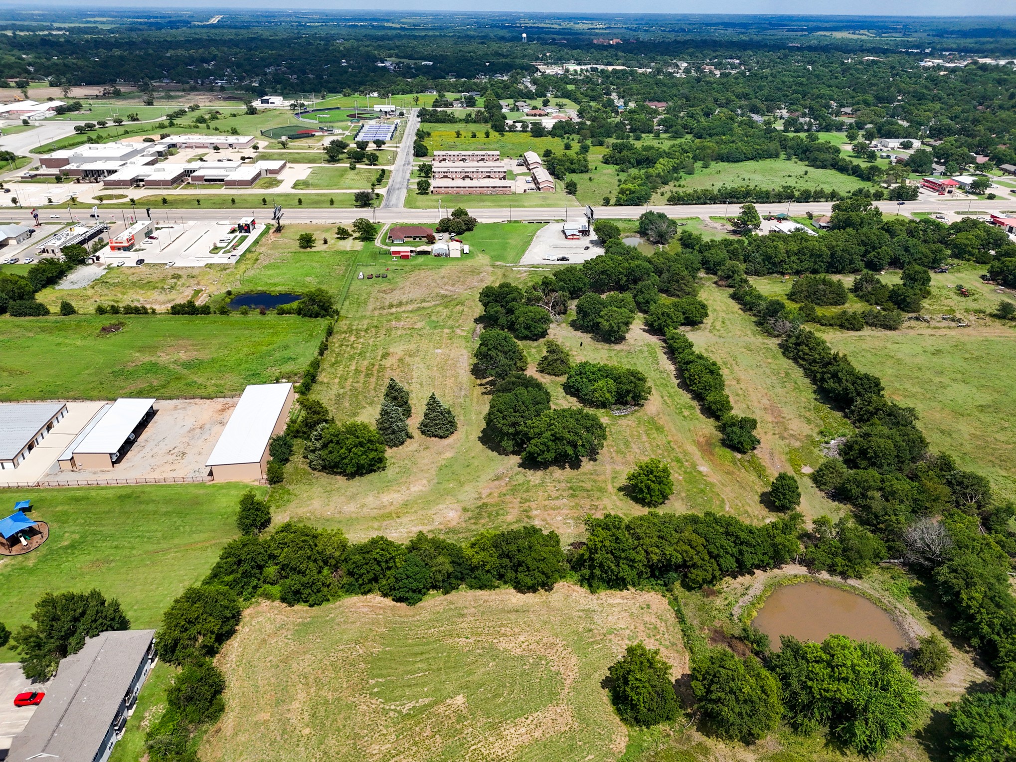1709 N State Highway 121 Bonham TX 75418