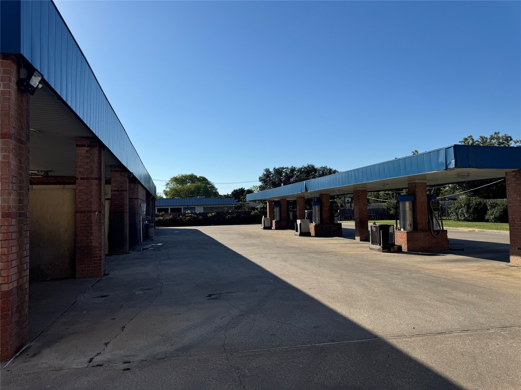3025 Arapaho Road Garland TX 75044