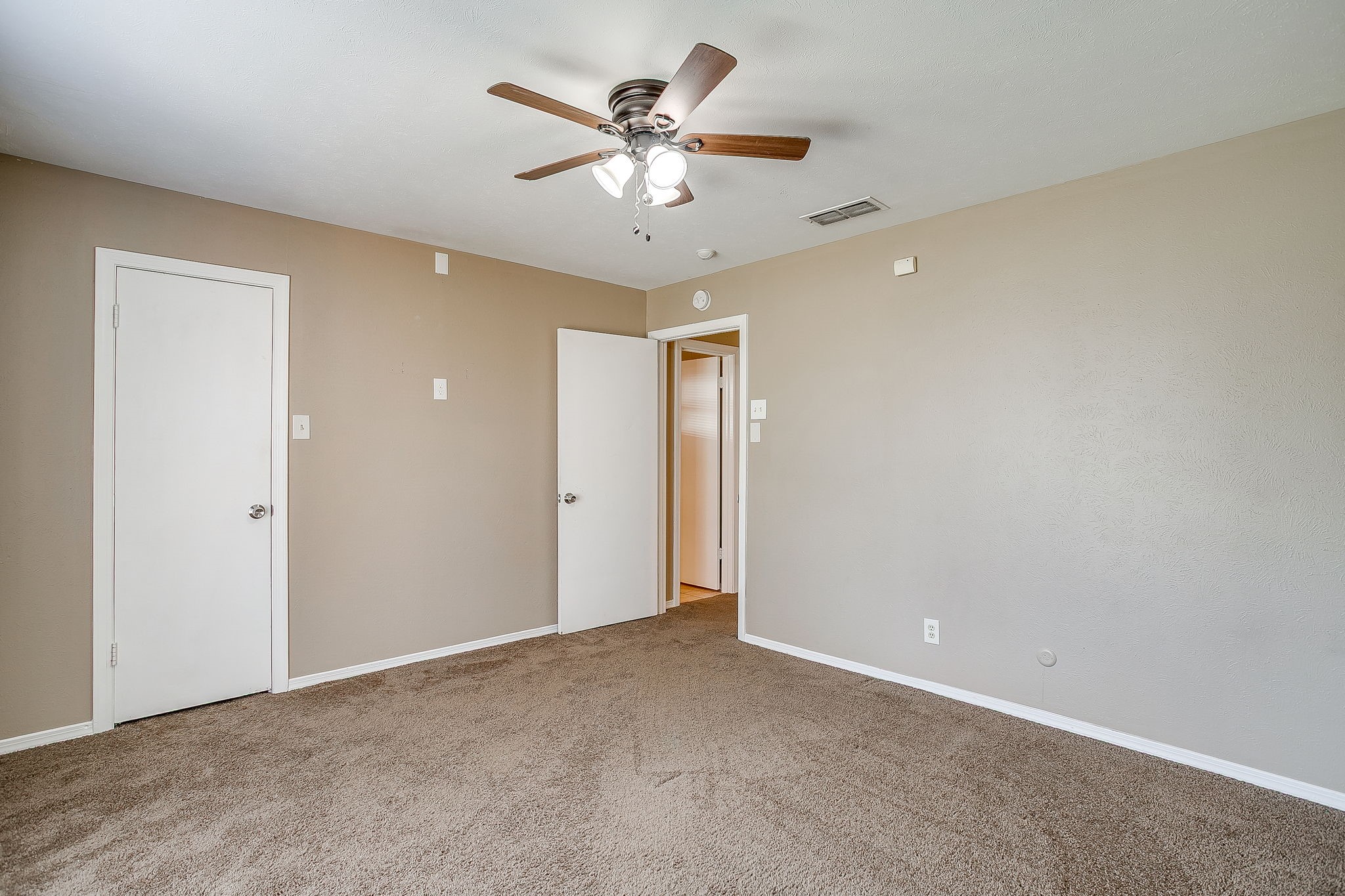 1060 S Burleson Boulevard Burleson TX 76028