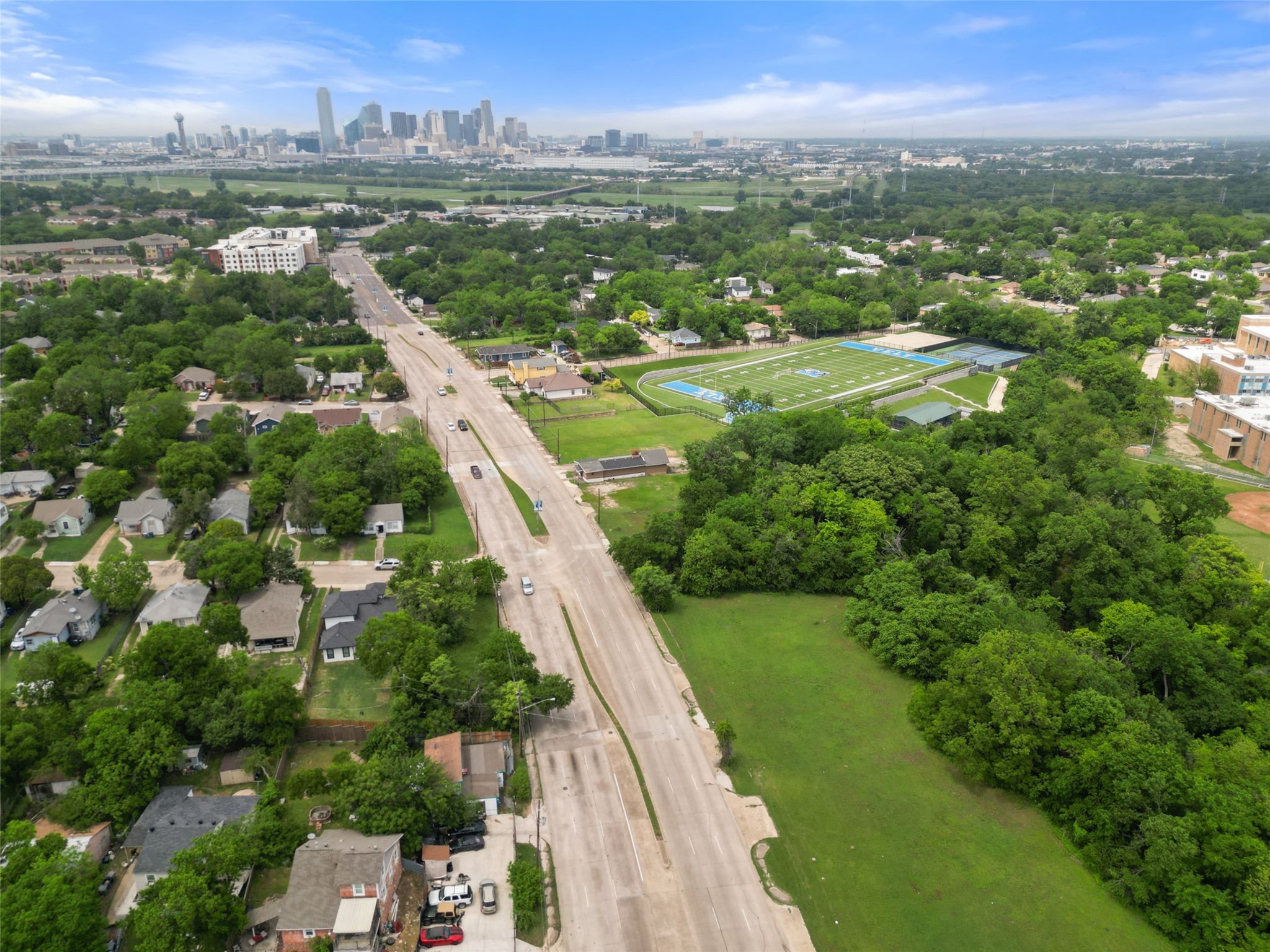 654 S Corinth Street Road Dallas TX 75203