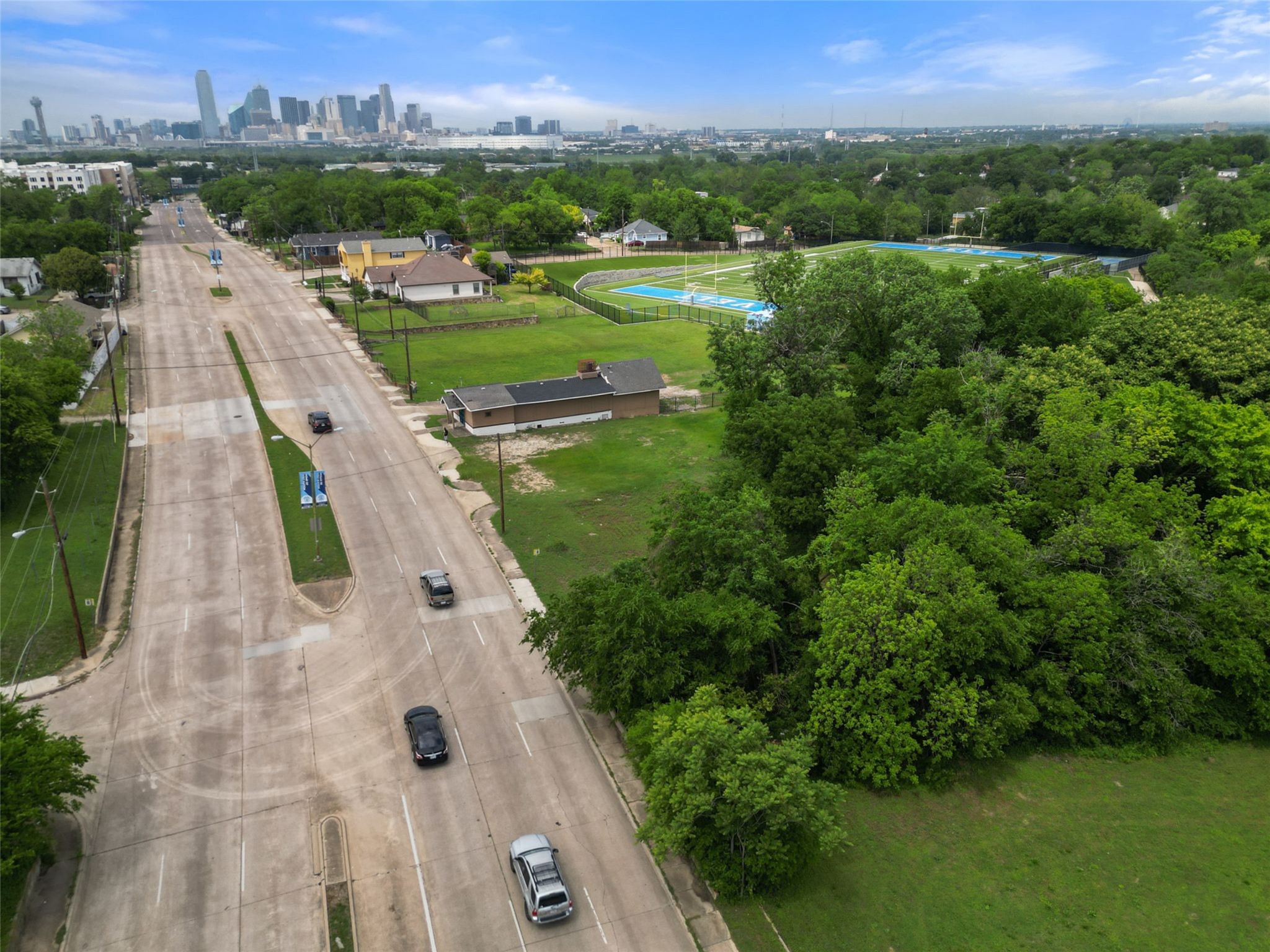654 S Corinth Street Road Dallas TX 75203