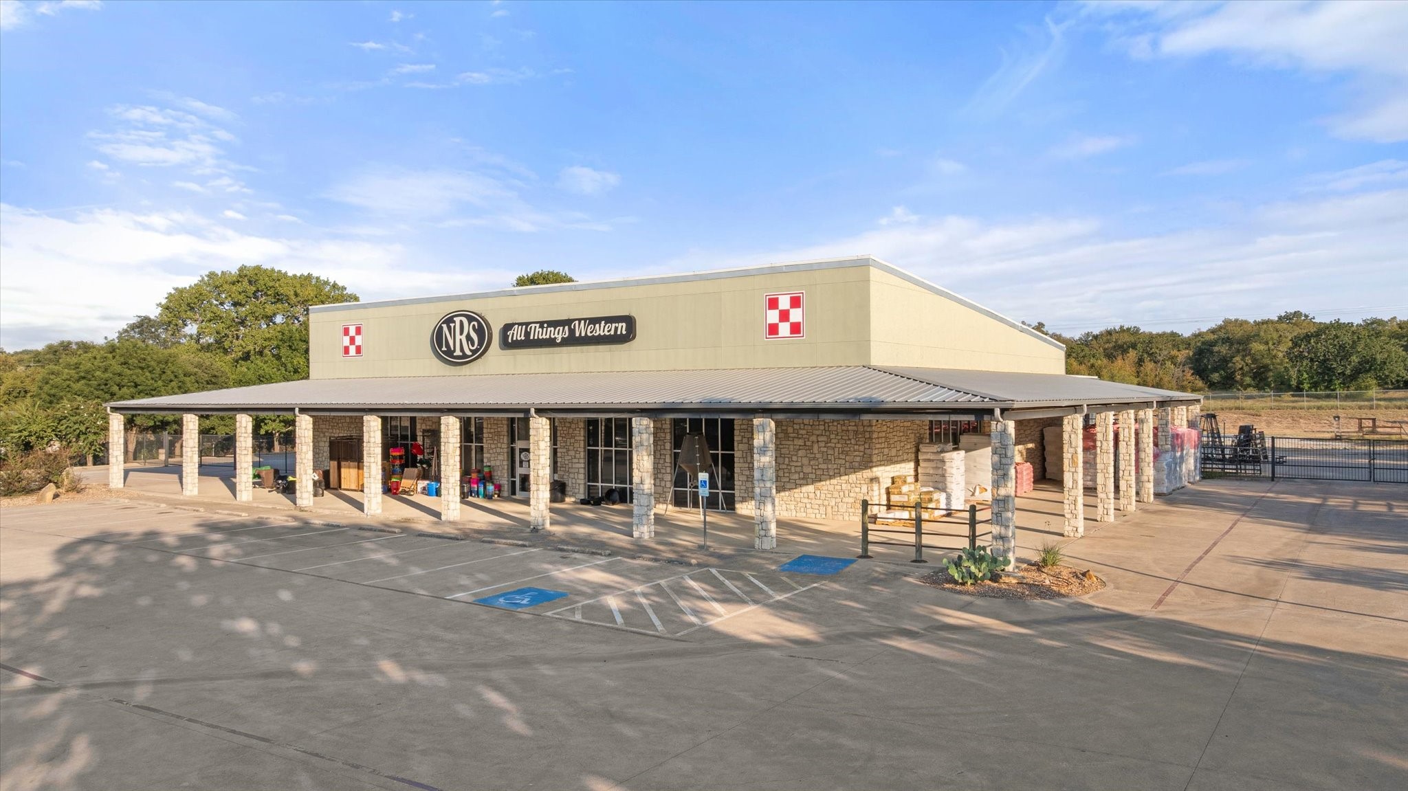 2521 E Highway 377 Granbury TX 76049