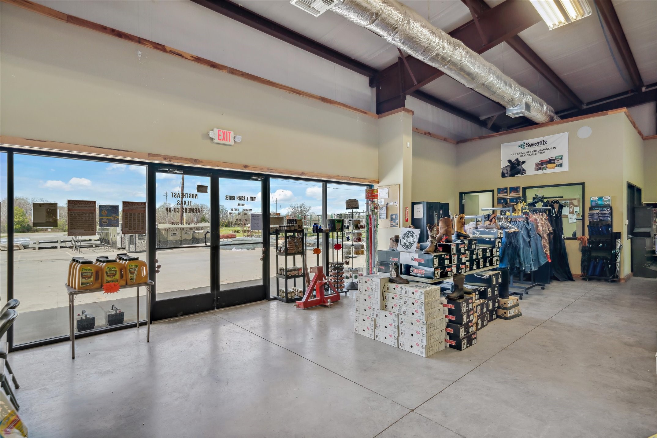 150 W Main Street Clarksville TX 75426
