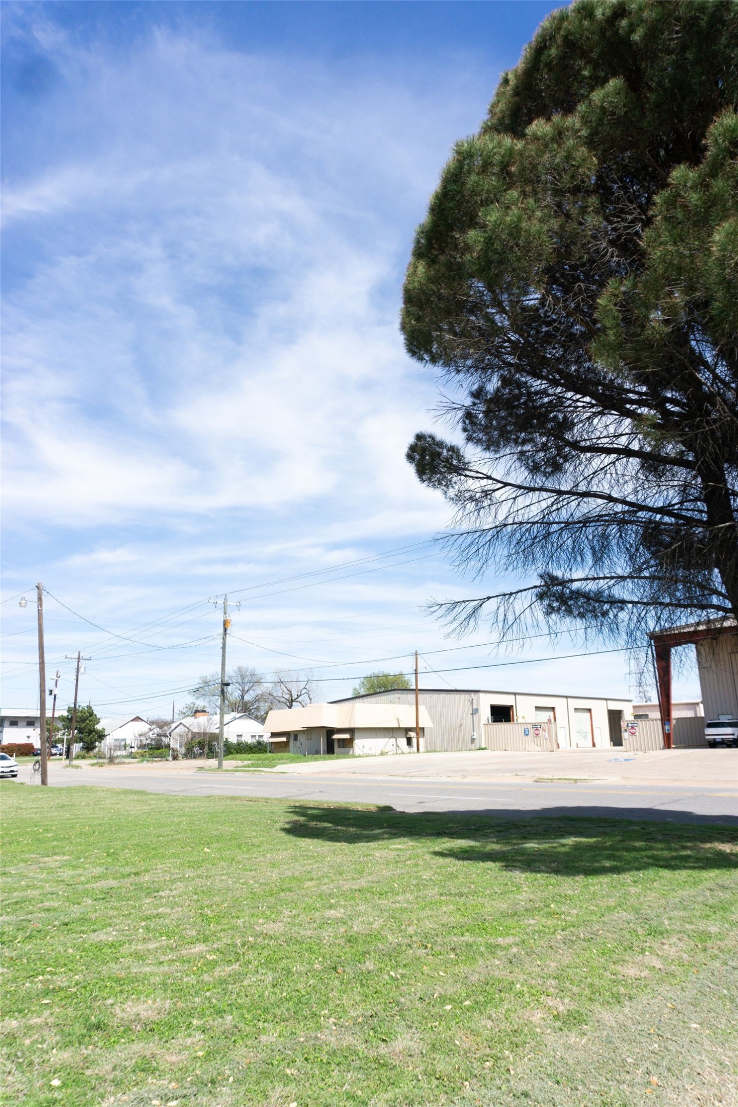 307 N Britain Road Irving TX 75061
