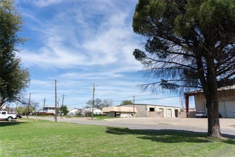 307 N Britain Road Irving TX 75061