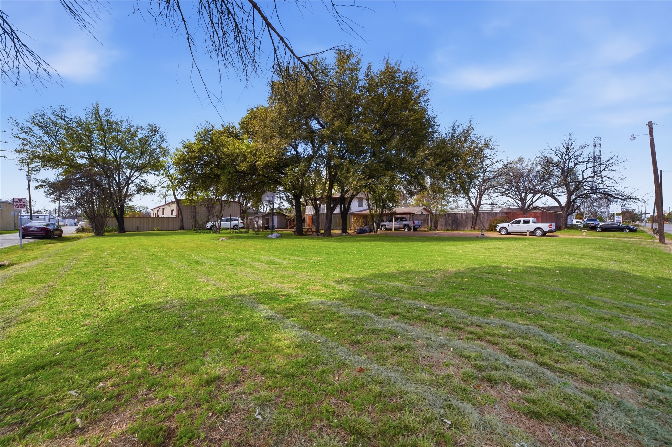 307 N Britain Road Irving TX 75061