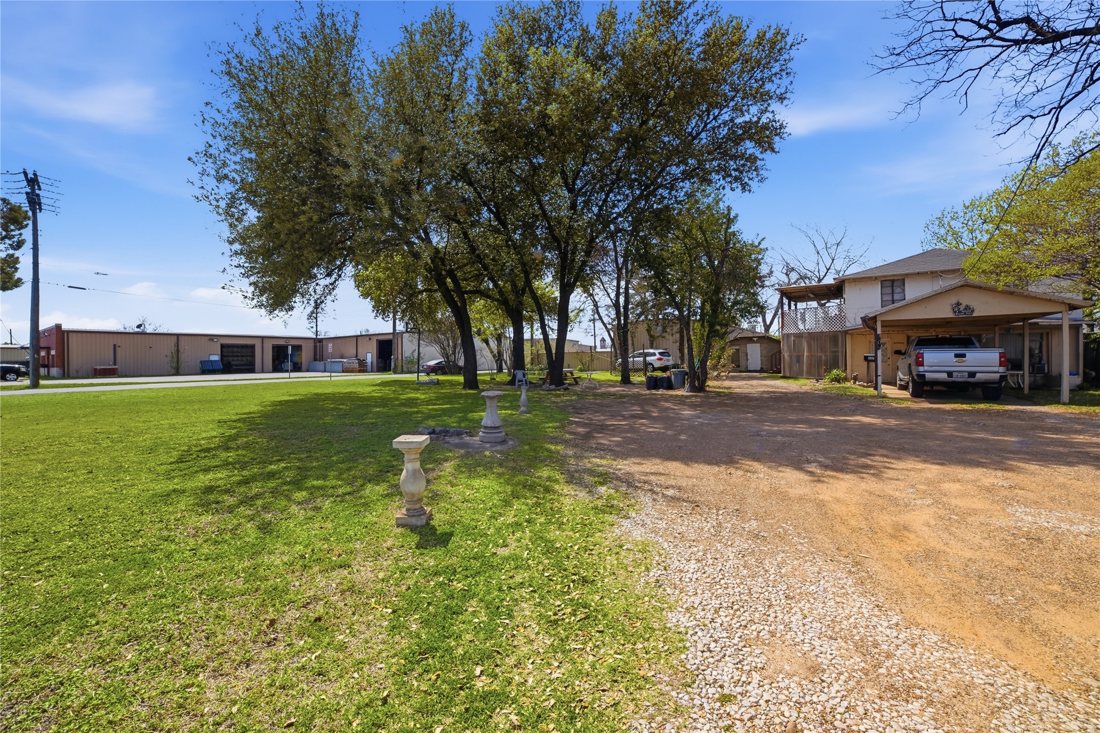 307 N Britain Road Irving TX 75061