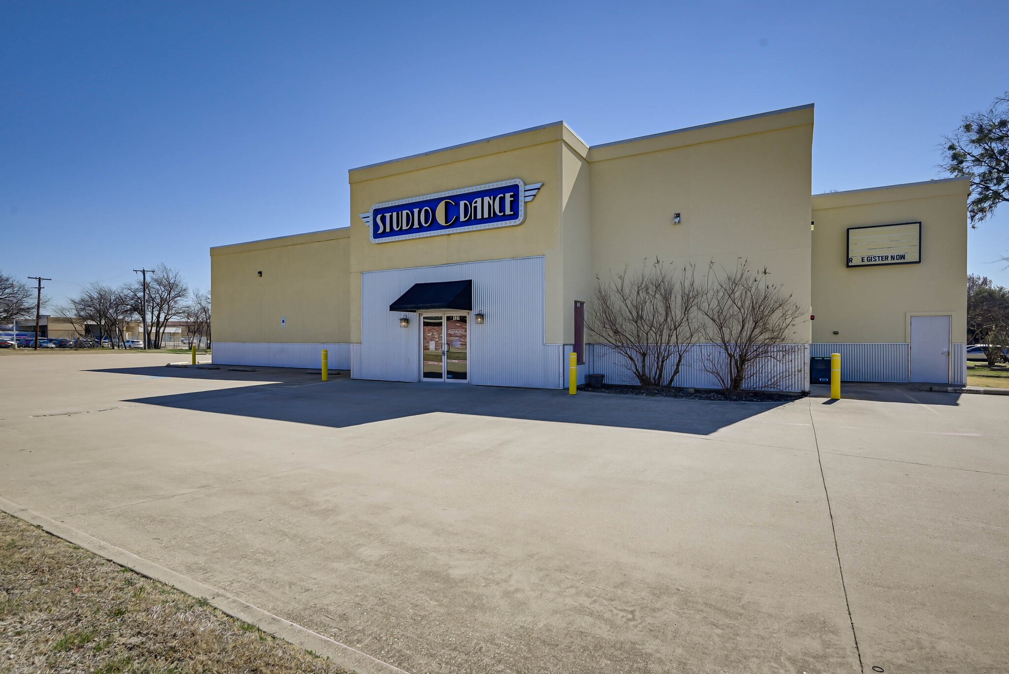 120 NW Newton Drive Burleson TX 76028