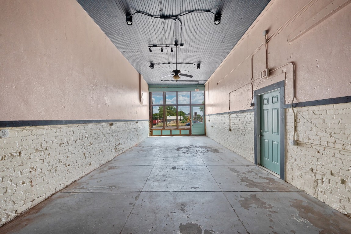 107 N Main Street Milford TX 76670