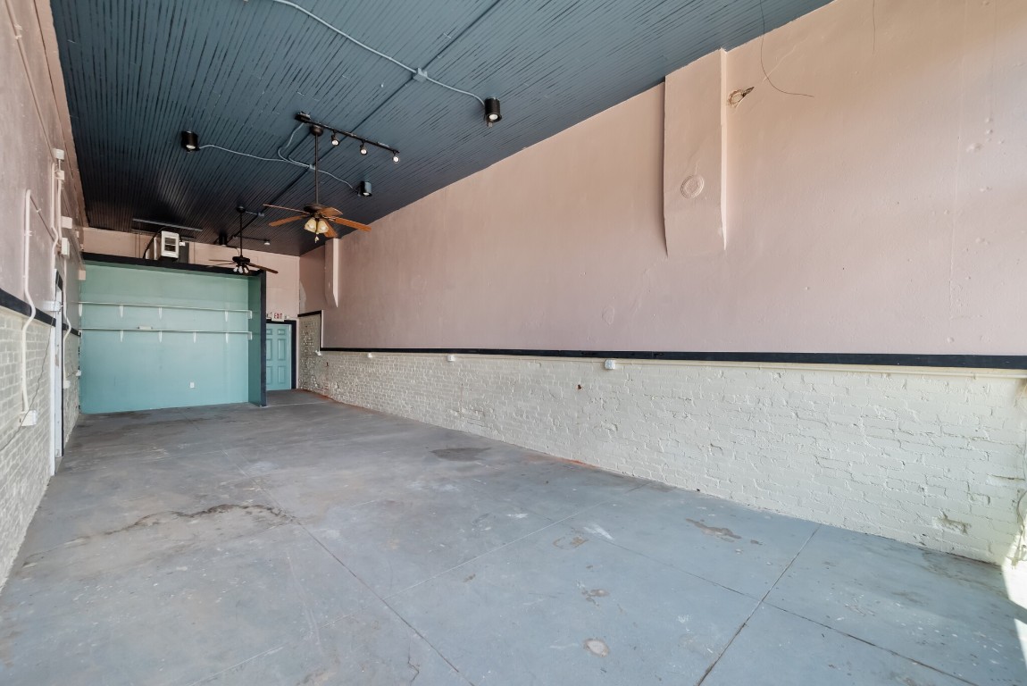 107 N Main Street Milford TX 76670