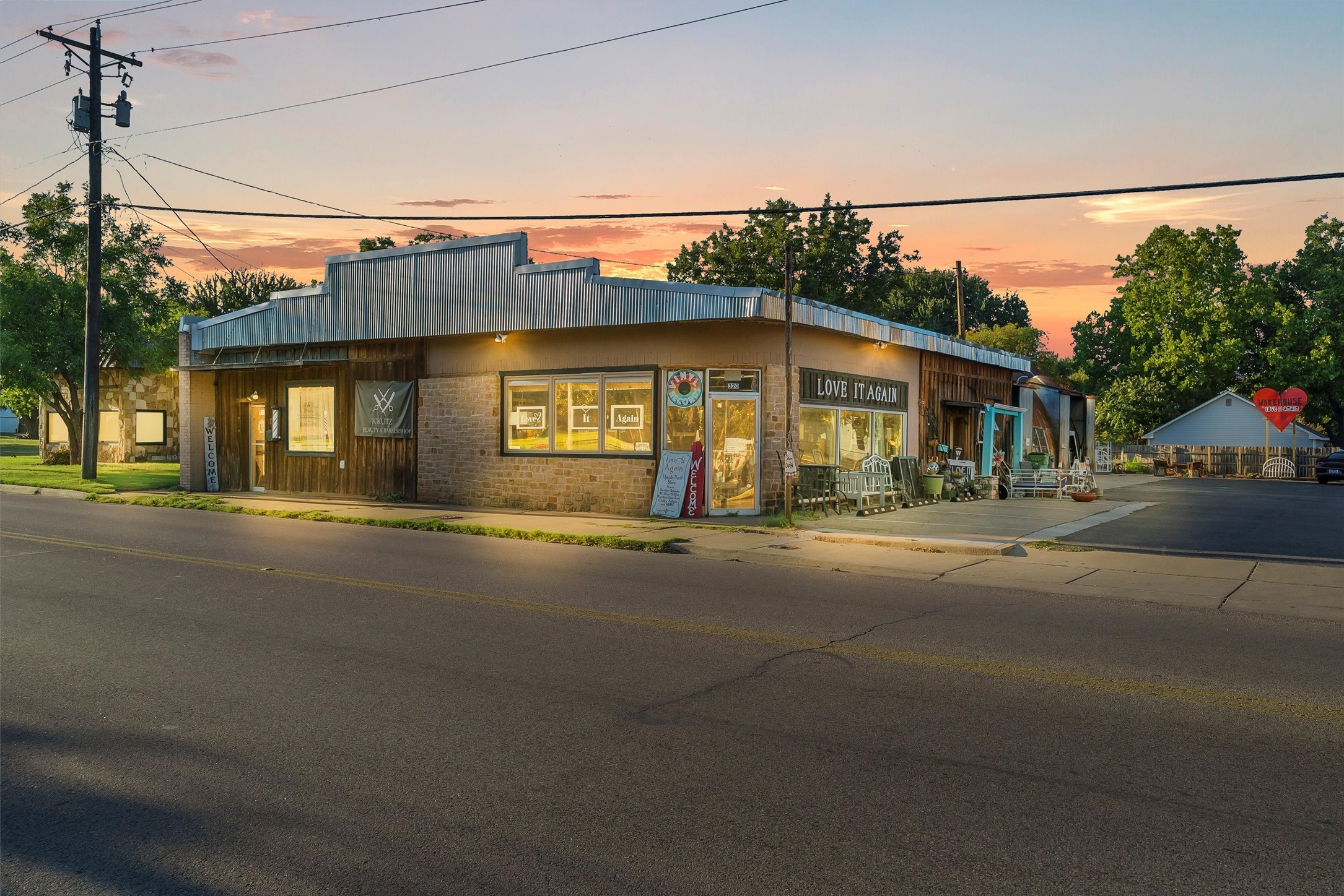 320 W Pearl Street Granbury TX 76048