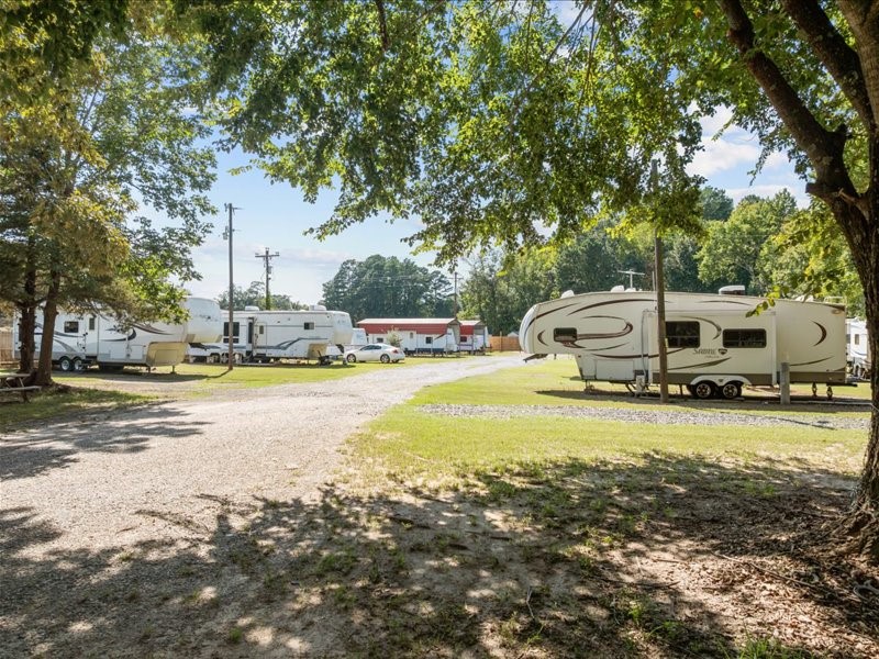 19795 E Tx-31 Brownsboro TX 75756