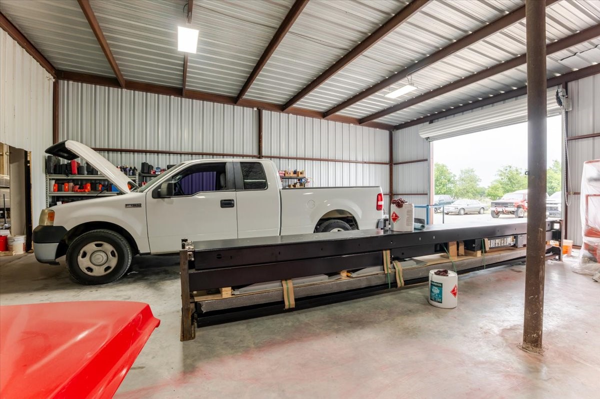 2815 S Highway 281 Mineral Wells TX 76067