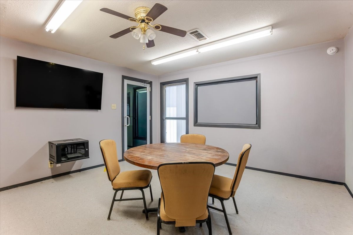 2815 S Highway 281 Mineral Wells TX 76067