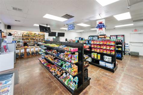 2712-2720 W Division Street Arlington TX 76012