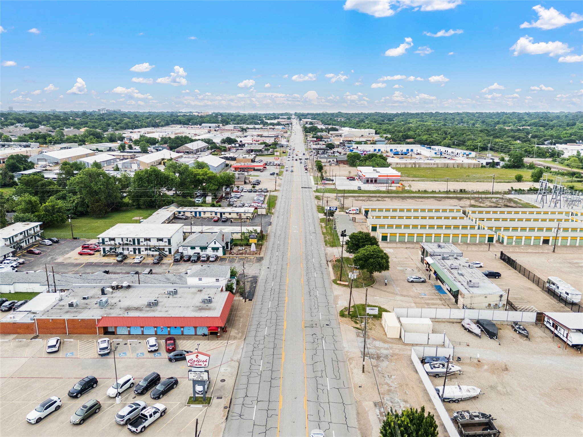 2712-2720 W Division Street Arlington TX 76012