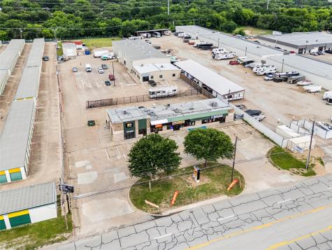 2712-2720 W Division Street Arlington TX 76012