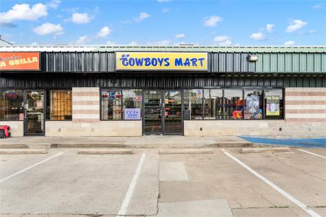 2712-2720 W Division Street Arlington TX 76012