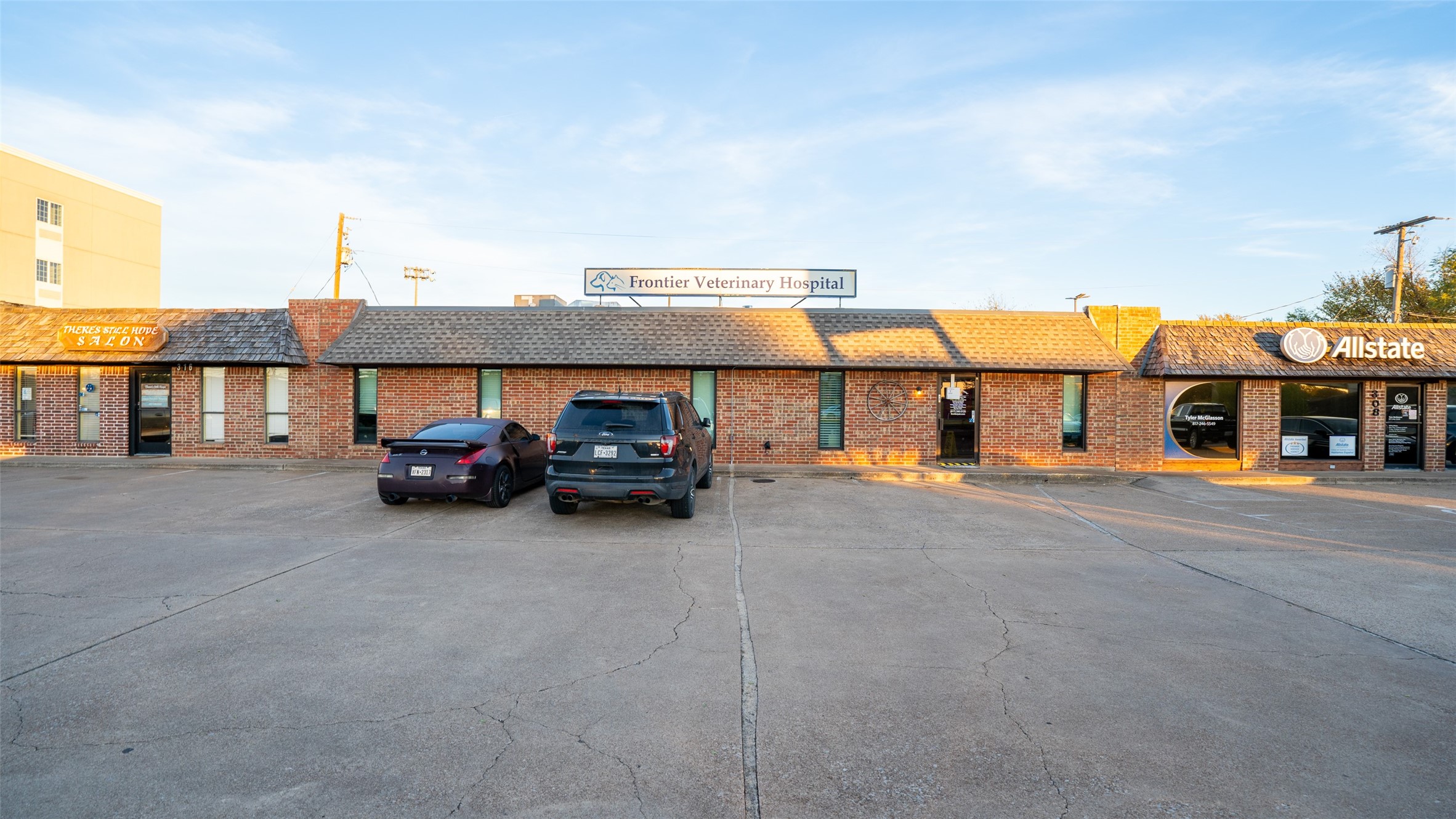 320 N Jim Wright Freeway White Settlement TX 76108