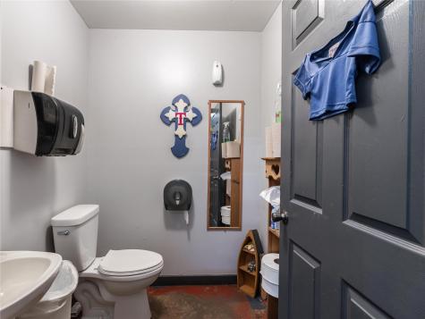 204 W Front Street Blossom TX 75416